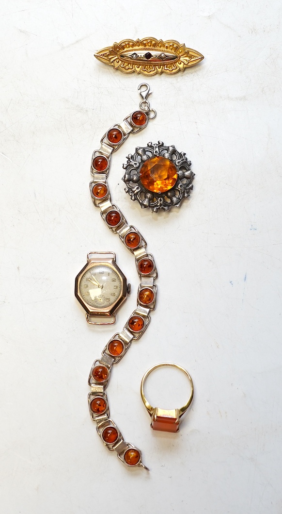 A quantity of assorted jewellery including a late Victorian 9ct gold and gem set brooch, a yellow metal and solitaire diamond set ring, a 925 and amber set bracelet, an Art Nouveau style 925 and amethyst set pendant neck